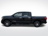 Used 2021 Nissan Titan SV w/ SV Convenience Package image 2