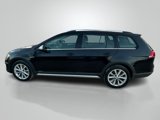 Used 2017 Volkswagen Golf Alltrack SE image 2