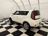 Used 2017 Kia Soul + image 2