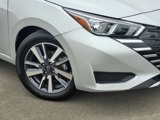 Used 2023 Nissan Versa SV image 3