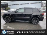 Used 2021 Jeep Grand Cherokee Laredo X image 2