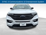 Used 2023 Ford Explorer XLT w/ Equipment Group 202A image 3