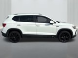 Used 2022 Volkswagen Taos SE w/ Panoramic Sunroof Package image 4