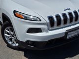 Used 2018 Jeep Cherokee Latitude image 3