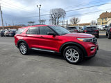 Used 2020 Ford Explorer XLT w/ Equipment Group 202A image 5