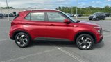 Used 2022 Hyundai Venue SEL w/ Cargo Package image 3