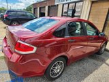 Used 2010 Ford Focus SE image 4