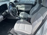 Used 2017 Hyundai Elantra SE image 5