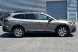 Used 2021 Subaru Outback Premium image 3