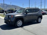 Used 2016 Jeep Renegade Latitude w/ Popular Equipment Group image 5