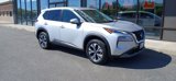 Used 2022 Nissan Rogue SV image 2