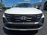 Used 2025 Hyundai Tucson SE image 3
