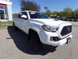 Used 2018 Toyota Tacoma TRD Off-Road image 3