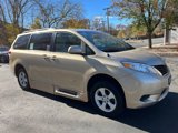 Used 2014 Toyota Sienna LE image 4