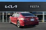 Used 2018 Toyota Camry SE image 4