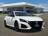 Used 2024 Nissan Altima 2.5 SR image 2