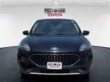 Used 2020 Ford Escape SE image 2