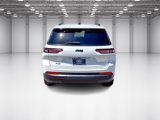 Used 2023 Jeep Grand Cherokee L Laredo image 4