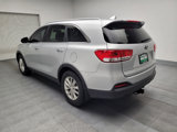 Used 2016 Kia Sorento LX w/ LX Convenience Package image 5