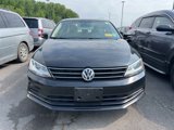 Used 2016 Volkswagen Jetta SE image 2