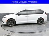 New 2025 Chrysler Pacifica Limited image 2