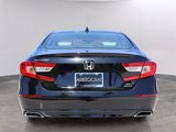 Used 2018 Honda Accord Touring image 6