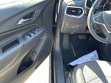 Used 2022 Chevrolet Equinox LT w/ Driver Convenience Package image 2