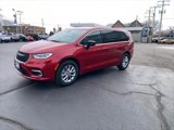 New 2025 Chrysler Pacifica Select image 4