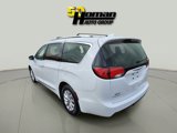 Used 2019 Chrysler Pacifica Touring-L image 3