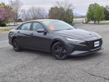 Used 2023 Hyundai Elantra SEL image 2
