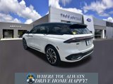 New 2025 Lincoln Nautilus Reserve image 3