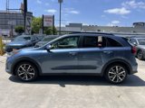 Certified 2020 Kia Niro Touring SE image 3
