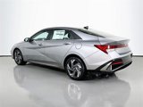 New 2025 Hyundai Elantra SEL image 4