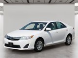 Used 2014 Toyota Camry L image 2