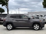 Used 2022 Jeep Compass Latitude image 3