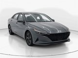 Used 2022 Hyundai Elantra SEL w/ Convenience Package image 3