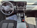 Certified 2022 Kia Sorento LX image 6