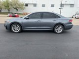 Used 2020 Volkswagen Passat 2.0T R-Line image 2