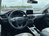 Used 2022 Ford Escape SE image 3