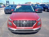 Used 2024 Hyundai Venue SEL image 3