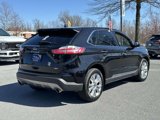 Certified 2022 Ford Edge Titanium image 2