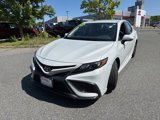 Used 2022 Toyota Camry SE image 3