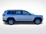 Used 2023 Jeep Grand Cherokee L Laredo image 2