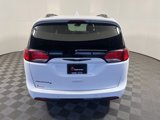Used 2020 Chrysler Pacifica Touring w/ Advanced Safetytec Group image 5