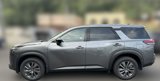 Used 2024 Nissan Pathfinder S image 3