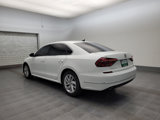 Used 2018 Volkswagen Passat 2.0T SE image 5