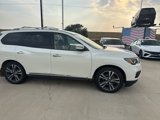 Used 2018 Nissan Pathfinder Platinum image 2