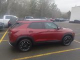 Used 2022 Chevrolet TrailBlazer LT w/ Driver Confidence Package image 2