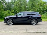 Used 2023 Toyota Highlander Limited image 5
