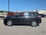 Used 2016 Nissan Rogue S image 2